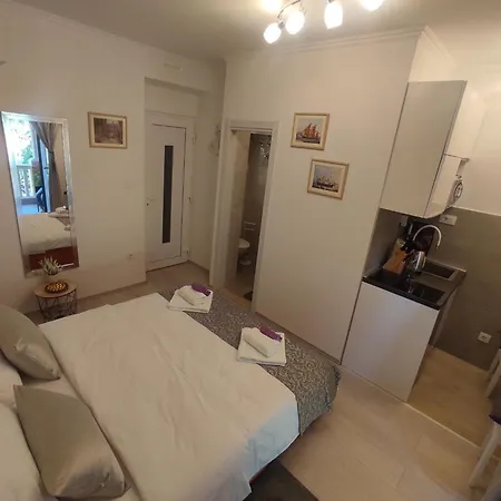 Porat 2 With Private Terrace Gostinjska kuća Dubrovnik