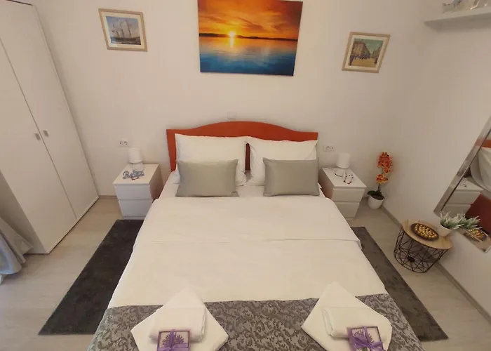 Porat 2 With Private Terrace Гостевой дом 3*