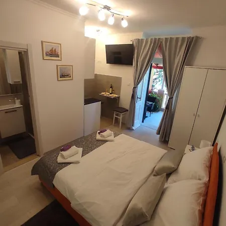 Porat 2 With Private Terrace 두브로브니크