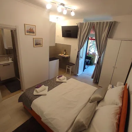 Porat 2 With Private Terrace ドゥブロブニク